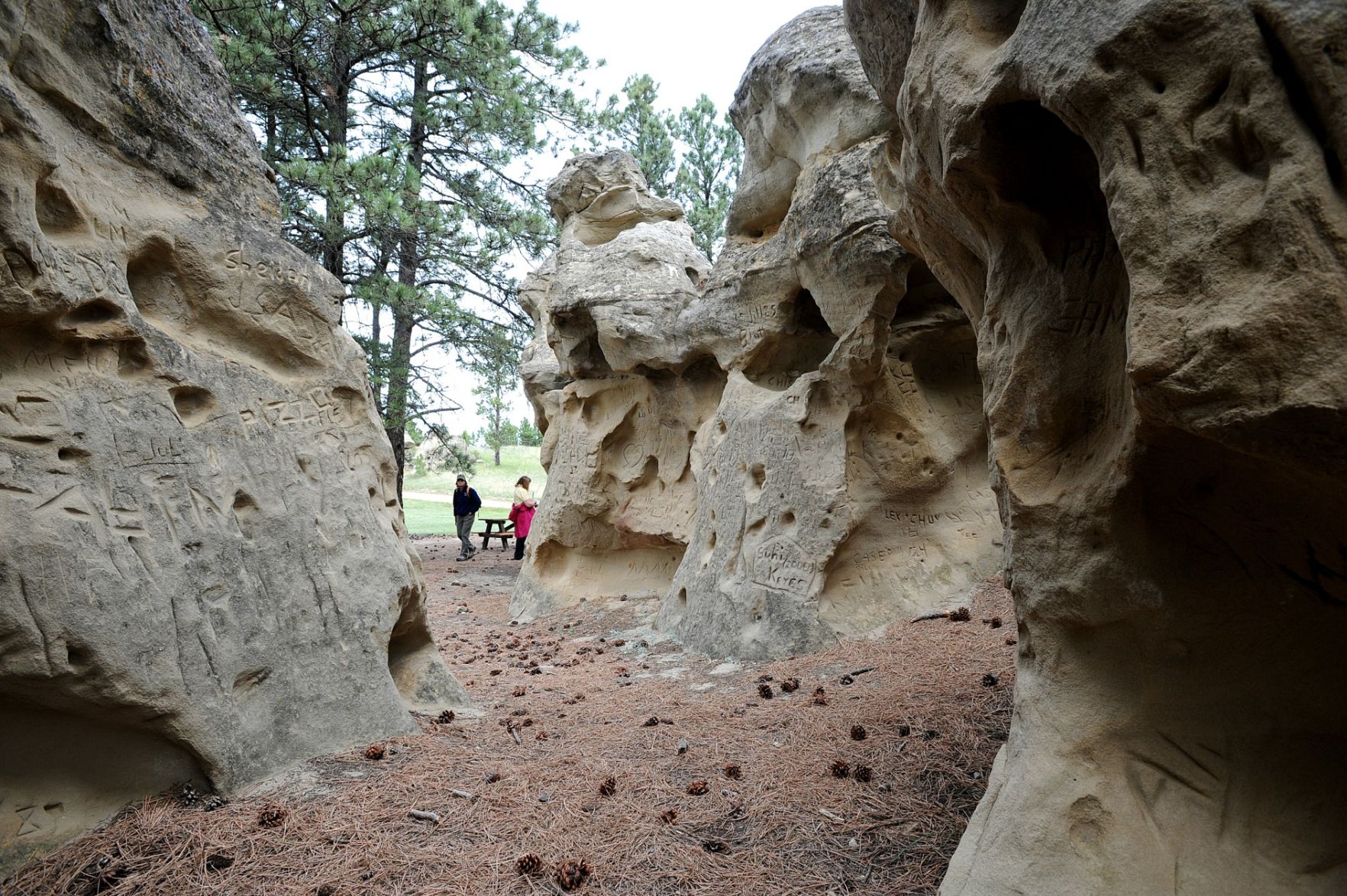Medicine Rocks State Park